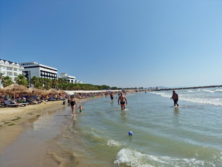 sun-holiday-albania