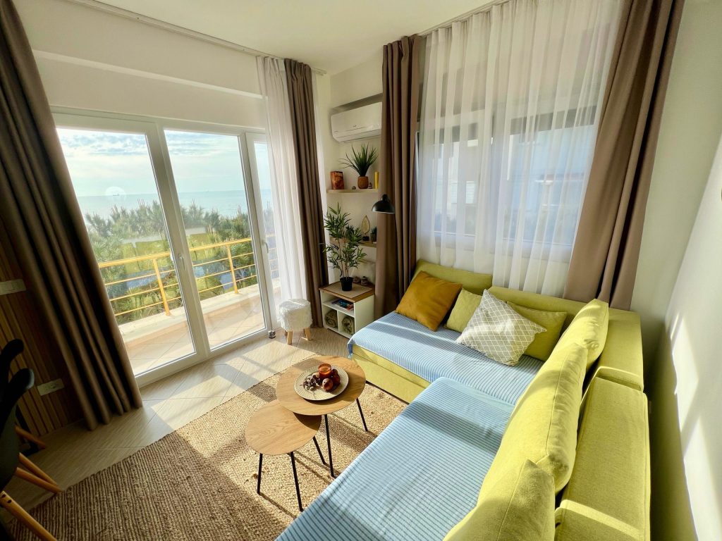 sun-holiday-albania-obyvaciprostor